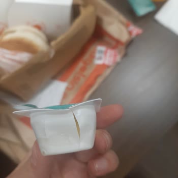 Popeys Sarımsaklı Mayonez Bozuk