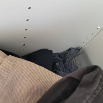 IKEA'nın 10 Sene Garantili Pax Gardırobunun 1 Ay İçinde Dağılması