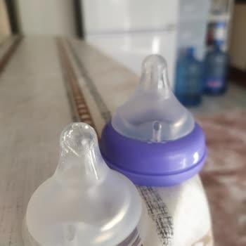 Lansinoh F Akış Ucu Çatlaması