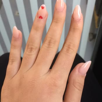 Selin Beauty Center Güzellik Merkezi Yapılamayan Protez Tırnak