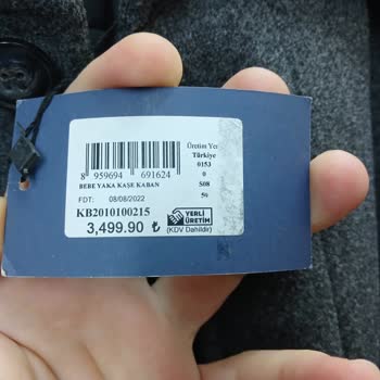 Süvari Delivers Wrong-Sized Coat, No Customer Support Insight
