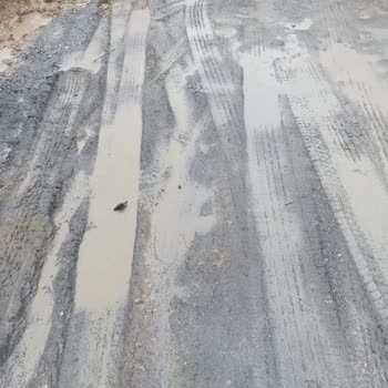 Arnavutköy Belediyesi Yol Yardım Çalışması
