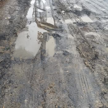 Arnavutköy Belediyesi Yol Yardım Çalışması