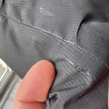 Lescon 22K-1052 Mont Kısa Sürede Çatlaklar Ve Eskime Sorunu Hk