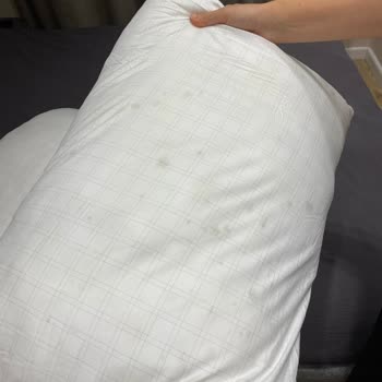 Yataş Küflü Yastık Gönderdi