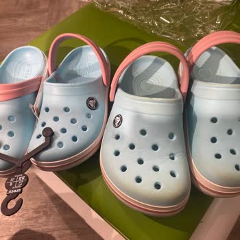 Тапочки Crocs плохое качество разочаровало