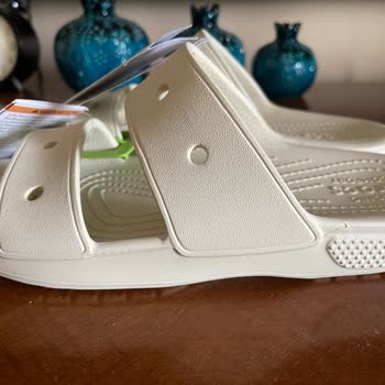 Crocs прислали не те шлепки