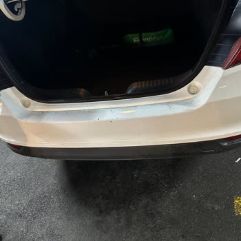Europcar Sözünde Durmuyor, Arabaları Bakımsız, Çalışanları Umursamaz