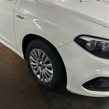 Europcar Sözünde Durmuyor, Arabaları Bakımsız, Çalışanları Umursamaz