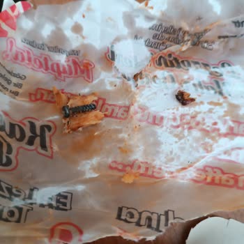 Elazığ Öncü Döner - Tavuk Dürümden Vida Çıktı