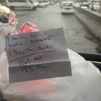 Anıl Döner Kurumuş İş Kokulu Yok Denilecek Kadar As Döner Dürüm