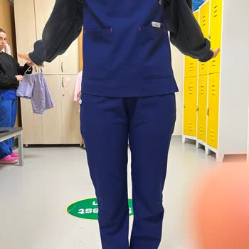 Arya Medikal Üniforma Kalitesizliği