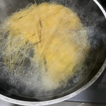 Nuh'un Ankara Makarnası Ankara Makarnadan Beklemezdim