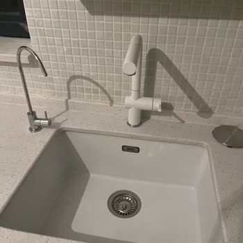 Franke Batarya Korkunç Su Sıçratıyor