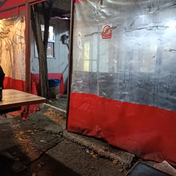Ali Osman Ulusoy Servis Bekleme Yeri Soğuk Pis Ve Körü