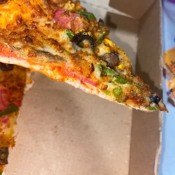 PizzaLazza Pizza Hayal Kırıklığı: Soğuk Teslimat Ve Hijyen Sorunu