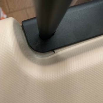 Tchibo Valiz 2. Kullanımda Kırıldı