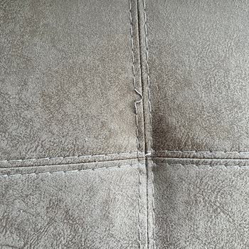 Kilim Mobilya Kusurlu Ürününün Değişimini Yapmaması