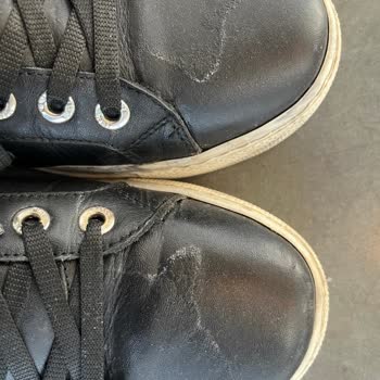 FLO Ayakkabı FLO'dan Nine West Hakiki Deri Ayakkabıda Kusurlu Deri Sorunu