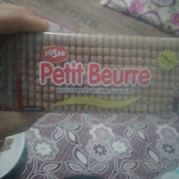 Market Kolim Gıda İçerisinde Tüy Kıl Çıkıyor Beyaz Kıl