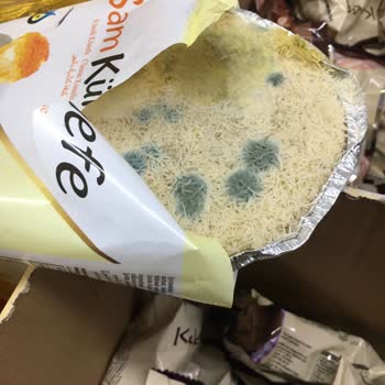 A101 Marketi Sam Künefe Küflü Ürün