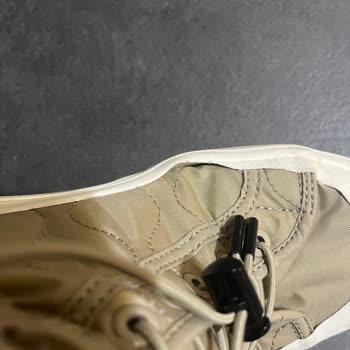 Superga Müşteri Hizmetleri Telefonlara Ve Maillere Cevap Vermiyor.