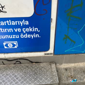İş Bankası ATM'sinde Yatırma Hatası!