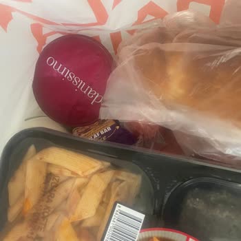 Migros Hemen Kimse İlgilenmiyor