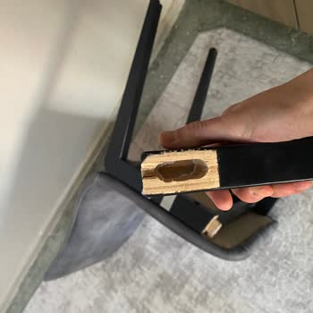 Bellona Sandalyeleri Bütün Kırık