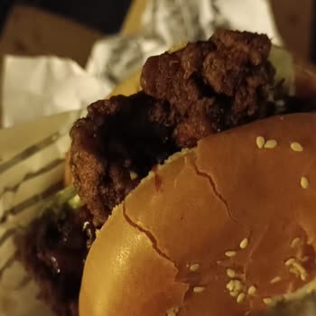 Ohannes Burger Sipariş Yanık Geldi