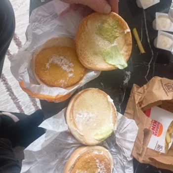 Burger King Gelen Dalga Geçer Gibi Hamburger