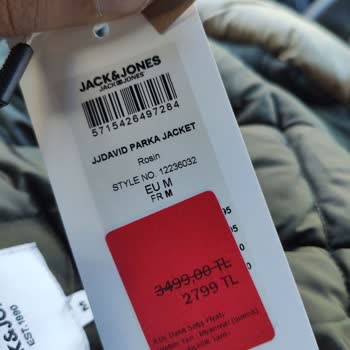Jack Jones Sinirli Müşteri Temsilcisi Ve Yanlış Çekilen Tutar