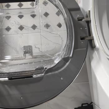 Hoover Kurutma Makinesi Su Tankı Kırılması