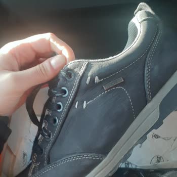 FLO Mağazaları Ve Müşteri Mağduriyeti