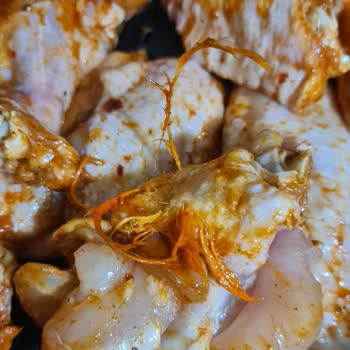 Hastavuk Temizlenmemiş Soslu Kanat