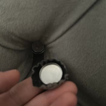 Kınık Mobilya İlgi Ve Verilen Para Bomboş Değer Sıfır.