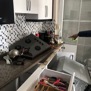 Aygaz Tüp Gaz Sıkışmasından Dolayı Patlama