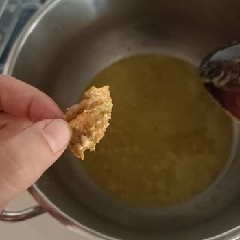 Pastavilla Pesto Sostan Çıkan Anormal Şeyler