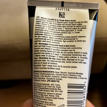 Neutrogena Hand&Nail Topaklanma, Dökülme Ve Ciltte Hassaslık Problemi