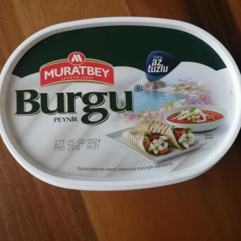 Hakmar Marketten Aldığım Muratbey Burgu Peyniri Küflü Çıktı.