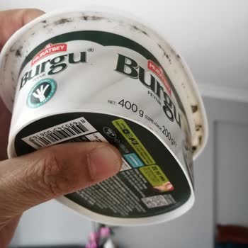 Hakmar Dan Aldığım Peynir Küflenmişti.