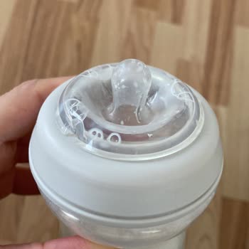 Chicco +6 Biberon Emzik İçine Kaçıyor!