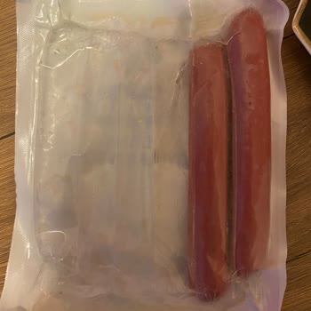 Torku Uzun Sosis'te Plastik Tadı!