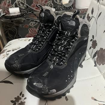 The North Face Bot Parçalandı Geri Dönüş Alamıyorum