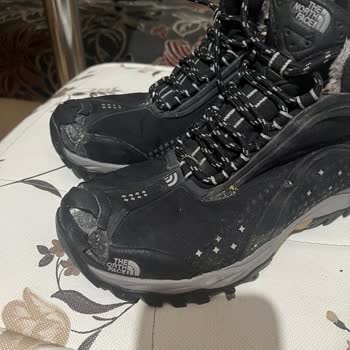 The North Face Bot Parçalandı Geri Dönüş Alamıyorum