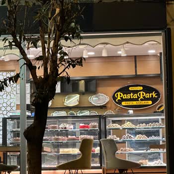 Pasta Park (İstanbul) Yol İşgali