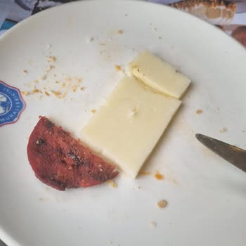 Alaçatı Muhallebicisi Soğuk Kahvaltı Ve Hijyen Sorunu