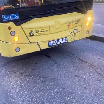 İETT - İstanbul Elektrik Tramvay Tünel Otobüs Şoförü Kolumu Kapıya Sıkıştırdı