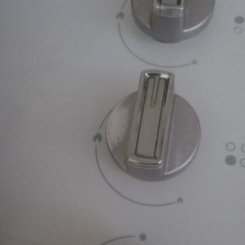 Arçelik Ocak Düğmesinin Rengi Atması