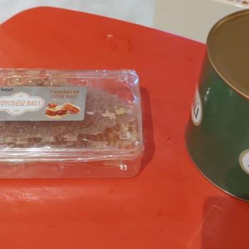 Köyceğiz Balı. Com Yanıltıcı Petek Bal Görselleri Kullanıyor